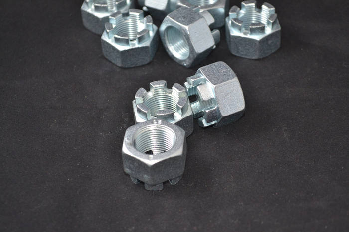 Гайка М16 DIN 935 класс прочности 10.0, цена 117 грн — Prom.ua (ID ...