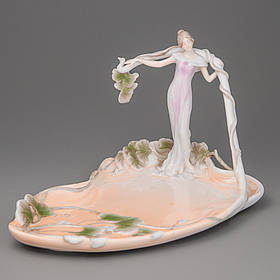 Статуетка страва Veronese Дівчина в листі 28 см (20018 AA)