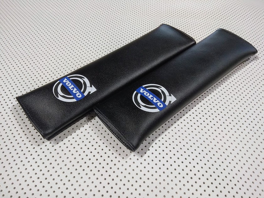 Подушки накладки на ремені безпеки Volvo чорні