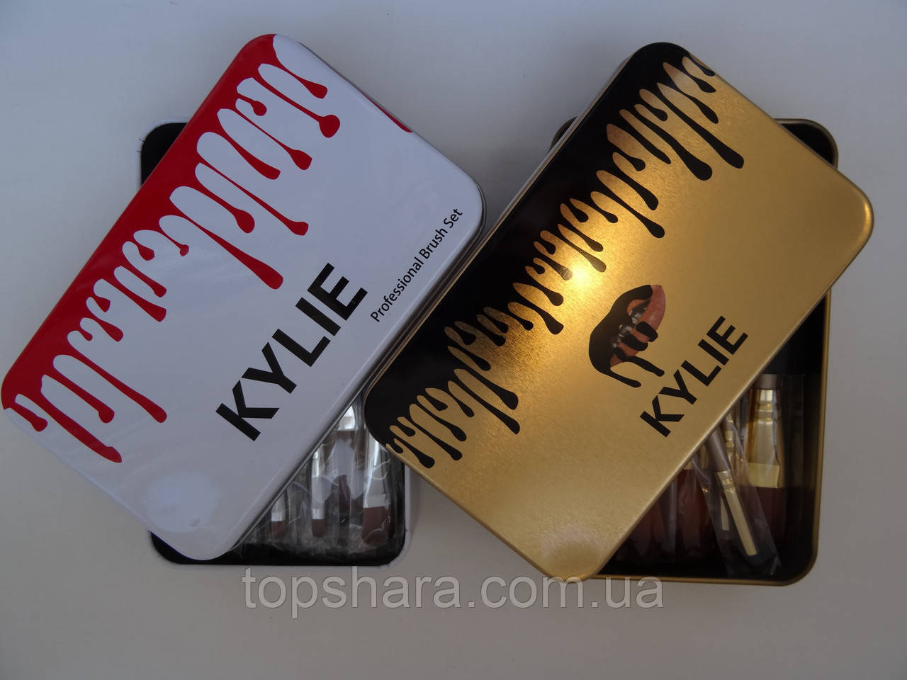 Набір пензлів для нанесення макіяжу Kylie Professional Brush Set