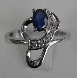 Елегантне кільце із синім природним Сапфіром