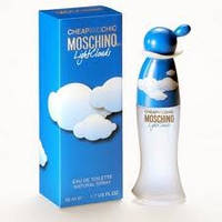 Женская туалетная вода Moschino Cheap and Chic Light Clouds (Москино Чип энд Чик Лайт Клаудс)