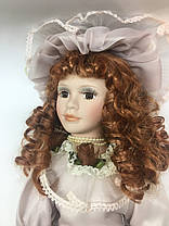 Сувенірна порцелянова Лялька в старовинному платті, колекційна Porcelain doll " Шарлотта" 45 см (1303-10), фото 2