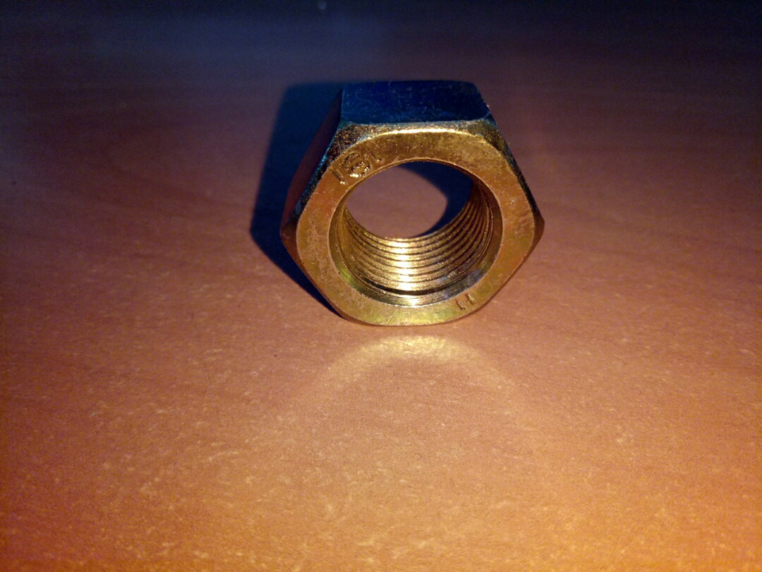 Гайка M18X1,5 17039221 IVECO