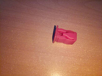 Кріплення накладки 17892080 IVECO, фото 1