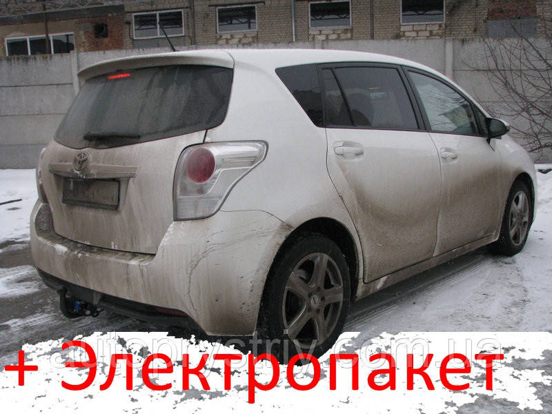 Фаркоп - Toyota Verso Мінівен (2009--) з'ємний на 2 болтах