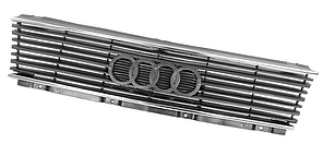 Решітка радіатора з хромом.