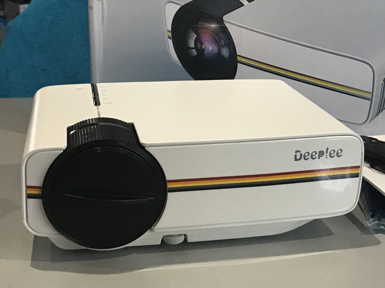 Deeplee міні-проектор DP400 - фото 2 - id-p766597906