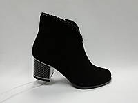 Чорні замшеві черевички на підборах. Маленькі розміри 33, 35.