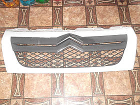 Решітка радіатора б/в Citroen Jumper 07-