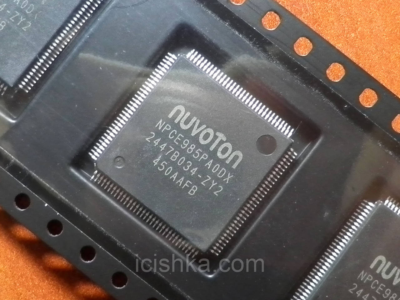 Мультиконтролер NUVOTON NPCE985PA0DX