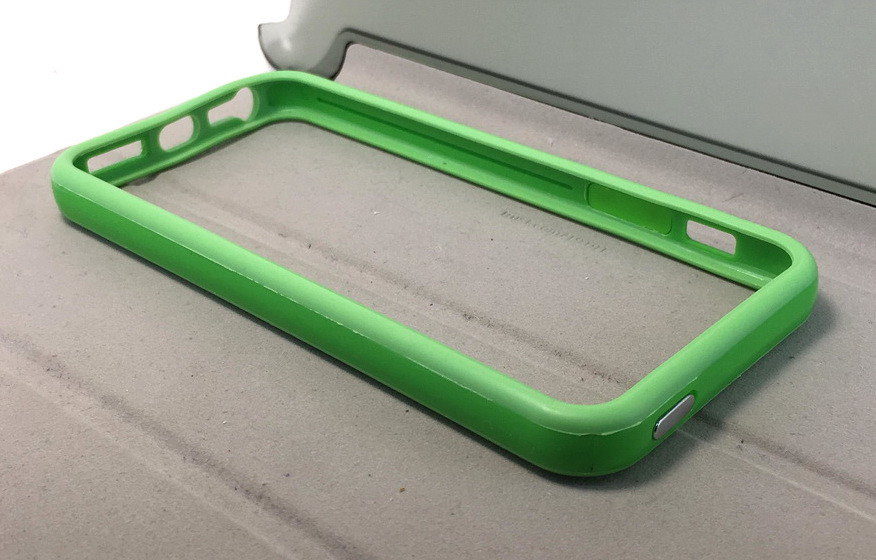 Чохол для iPhone 5 5s se бампер зелений