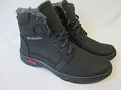 Чоловічі черевики на хутрі зі шкірозамінника.