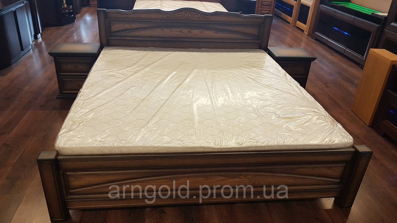 Ліжко дерев'яне з різзю, дубове. Arngold