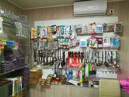 Ви можете відвідати наш торговий зал, де представлений весь асортимент товарів