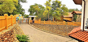 Деревянная будка, щитовой деревянный пост охраны в Украине с доставкой и монтажом по Украине.
Подробнее: https://lestorg.org.ua/p769729223-post-ohrany-derevyannyj.html