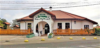 В последнее время застройщики всё чаще начинают своё строительство с заказа деревянного поста охраны для организации круглосуточной охраны строящегося объекта.  Подробнее: https://lestorg.org.ua/p769729223-post-ohrany-derevyannyj.html