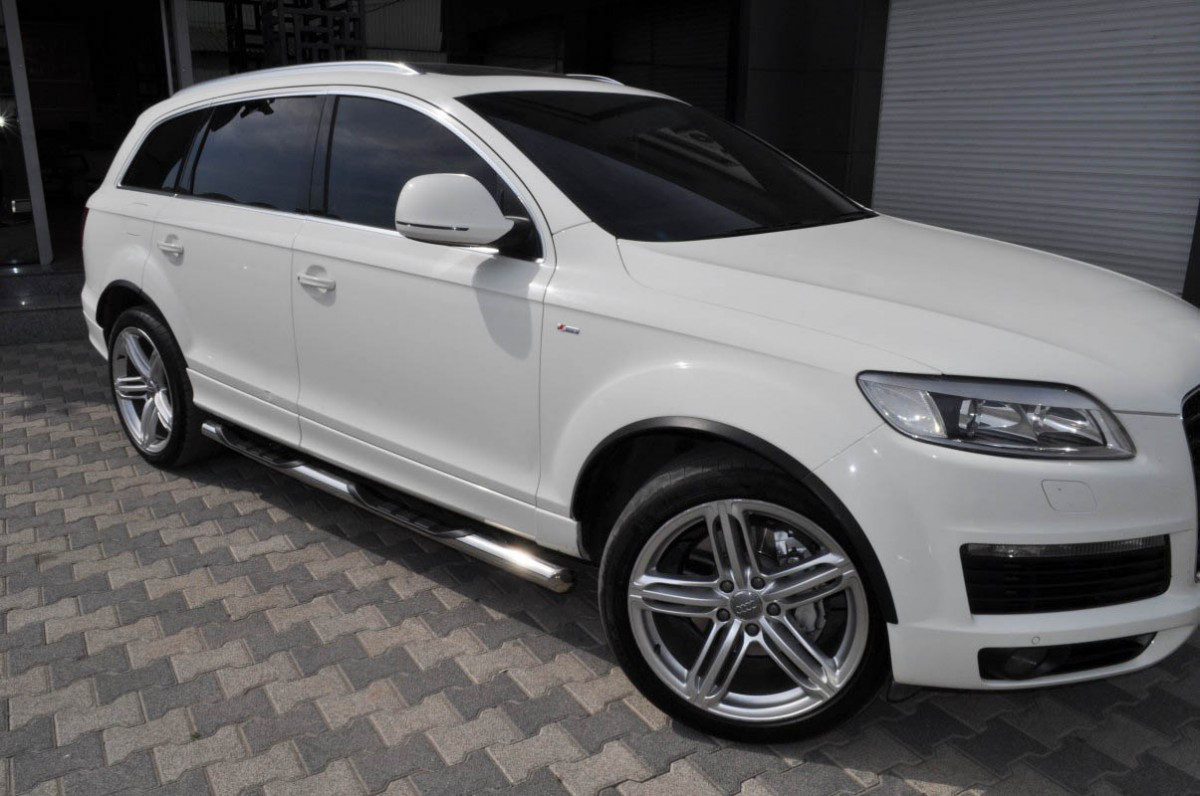 Бічні труби (2 шт., нерж.) - Audi Q7 2005-2015 рр.