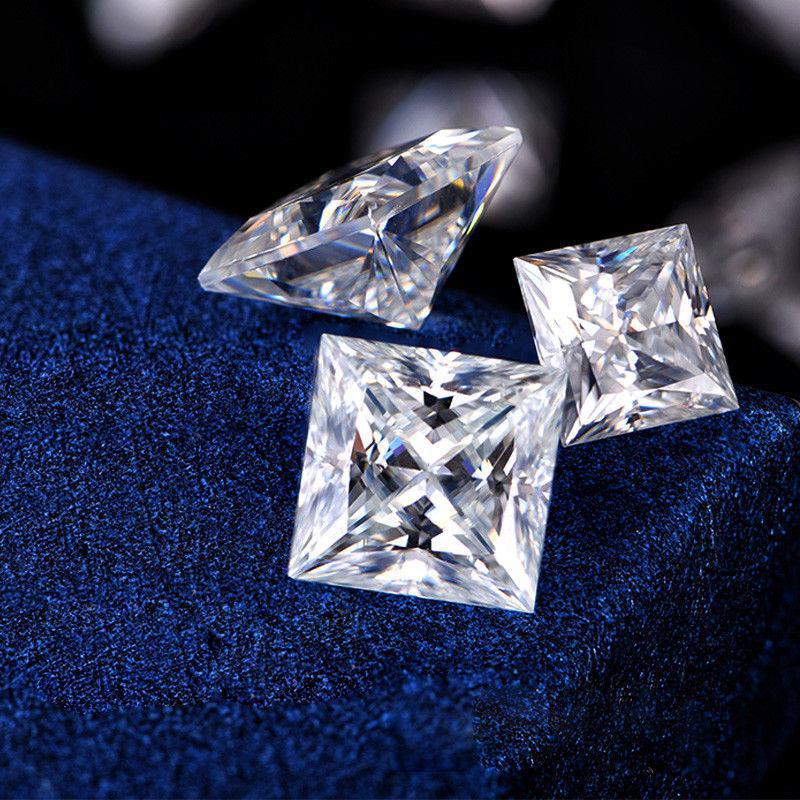 Муассаніт 6 мм білий 1.2 Ct Princess Moissanite
