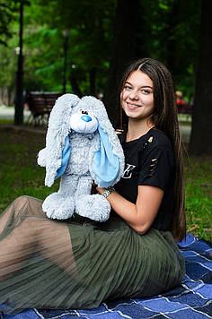 М'яка іграшка Плюшевий зайчик Тотті 45 см Плюшевий кролик Красива м'яка іграшка Іграшки м'які для дітей сірий з блакитним