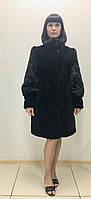 Шуба жіноча натуральна мутонова чорна з коміром і норкою