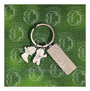 Брелок из металла по индивидуальному дизайну