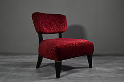 Крісло м'яке з дерев'яними ніжками