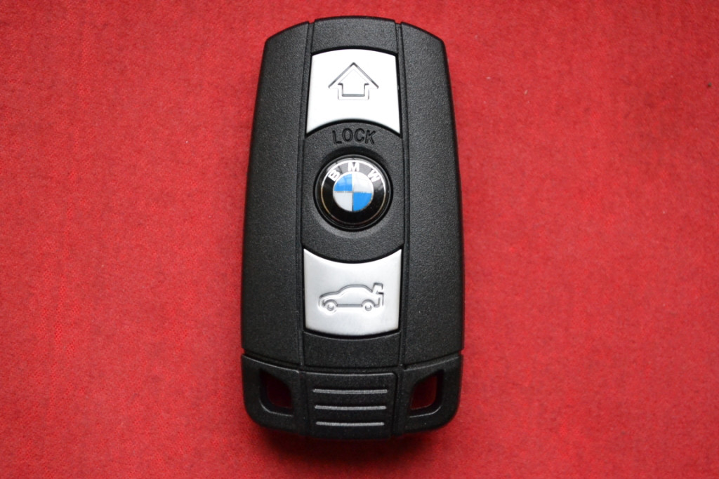 Bmw x5, x6 смарт ключ 3 кнопки до 2010 р. корпус ключа bmw зі вставкою, фото 1