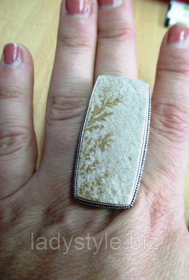 Интересное колечко с псиломеланом дендритом от студии LadyStyle.Biz купить серебряное кольцо с танзанитовым кварцем украшения сапфир подарок