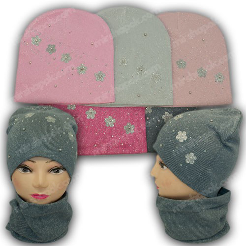 Вязанная шапка c хомутом  для девочек