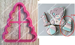 Пластикова вирубка Пірамідка