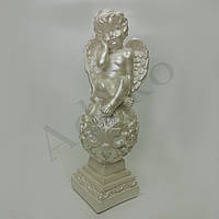 Фигура для декора Ангел на шаре 36 см