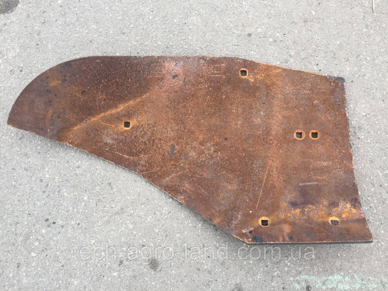 Крило відваливало плуга ПЛН 3-35; 5-35 гвинтовий