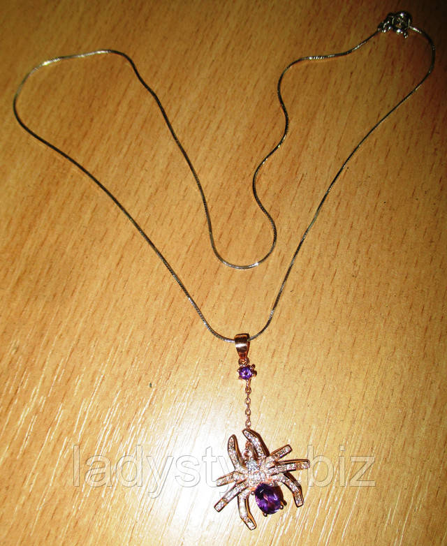Симпатичный кулончик с аметистом "Паучок" от студии LadyStyle.Biz купить серебряное кольцо с танзанитовым кварцем украшения сапфир подарок