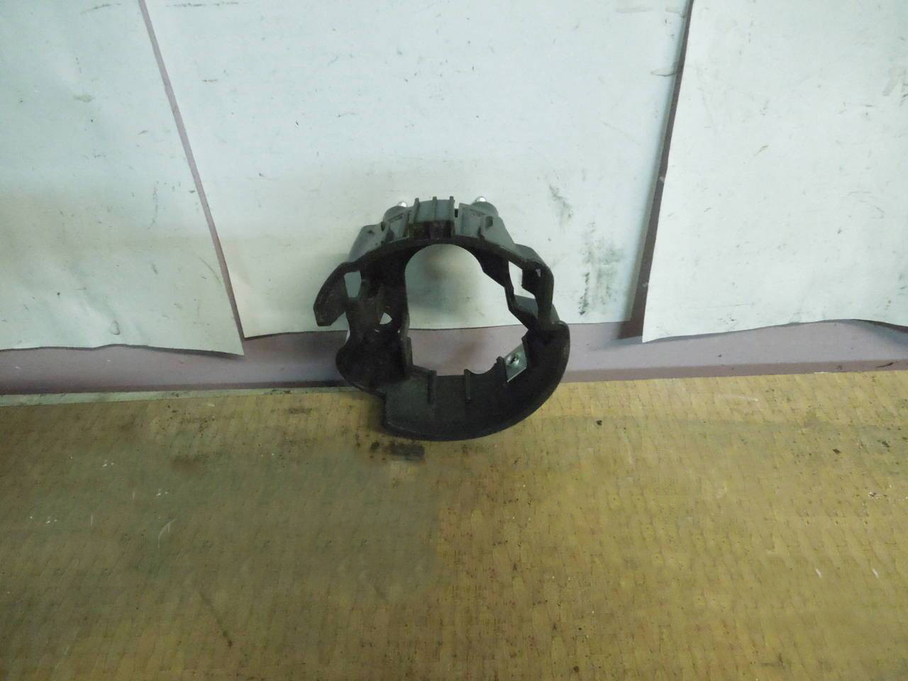 Кронштейн туманки правий Subaru Forester S12, 2007-2012, 84927SC000