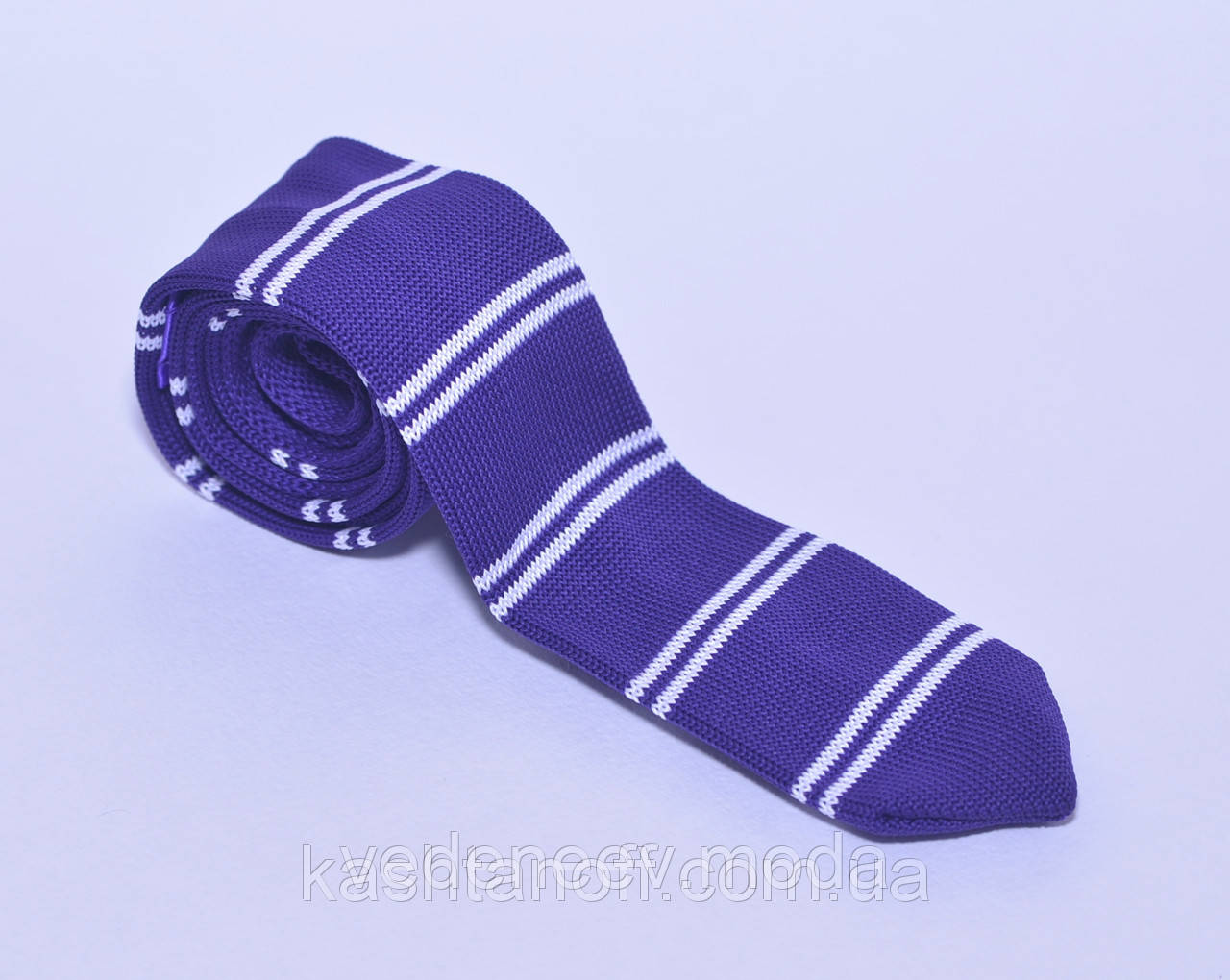 Фіолетовий плетений краватку