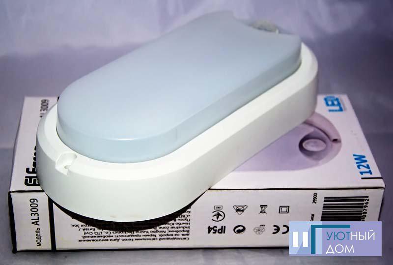 Світлодіодний світильник Feron AL3009 12 W 4000 K з ІЧ датчиком