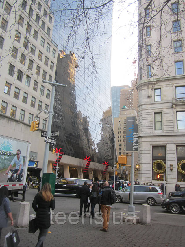Нью-Йорк,West 58th Street,отель The Plaza,Bergdorf Goodman и Solow Building Corporation Раздел Детское термобелье - фото teens.ua - Нью-Йорк,West 58th Street,отель The Plaza,Bergdorf Goodman и Solow Building Corporation