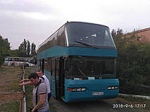 Изготовление и замена лобового верхнего, стекла  на автобус Neoplan 122 верхнее  в Никополе (Украина). 2