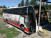 Изготовление и замена лобового стекла на автобус Daf Berkhof AXIAL (MAN A51 18.350 HOCL)  в Никополе (Украина). 24
