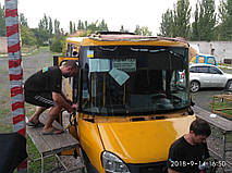 Изготовление и замена лобового стекла на автобус ТУР А 049  в Никополе (Украина). 3