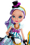 Лялька Ever After High Меделін Хеттер Чайна Вечірка з Набором мебелі — Madeline Hatter, фото 2