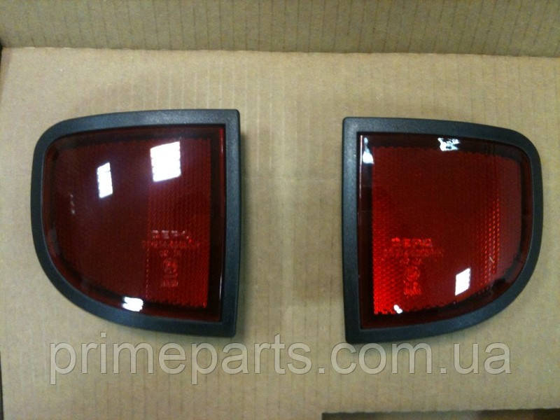 Катафт задній Mitsubishi L200 катафот Мітсубісі Л200
