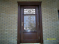 Дверь входная дубовая со стеклопакетом