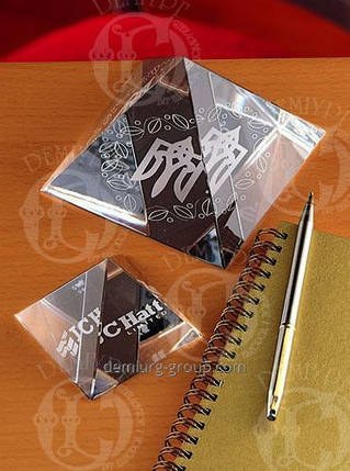 Пресс - папье "Стеклянная пирамида", фото 1