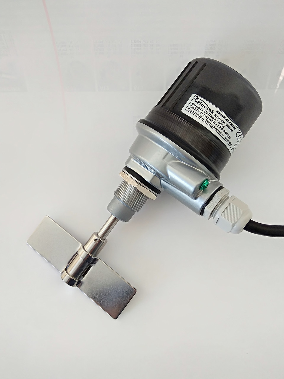Датчик рівня SE3820ECRI 24VDC