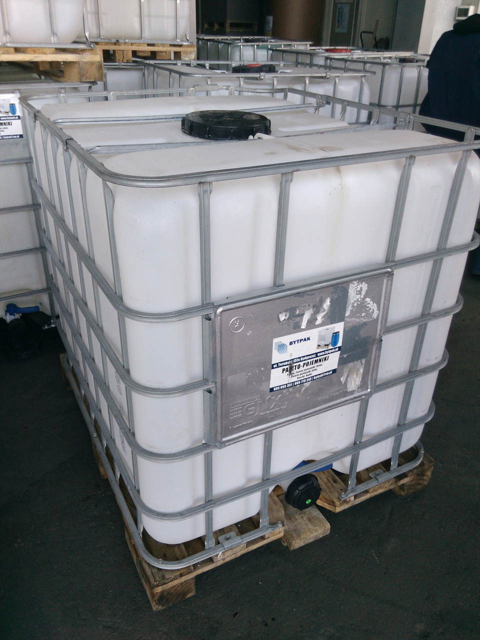 Купить Контейнер пластиковий єврокуб 1000л б/в ЛЬВІВ, цена 4000 ...