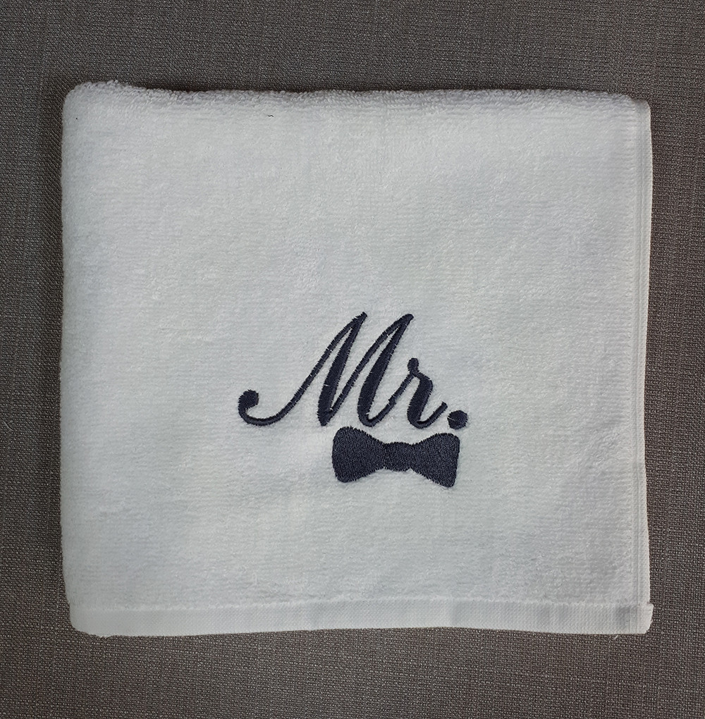 Рушник з вишивкою "Mr "