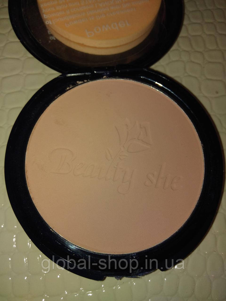 Пудра з дзеркальцем і спонжем'''Beauty She ́