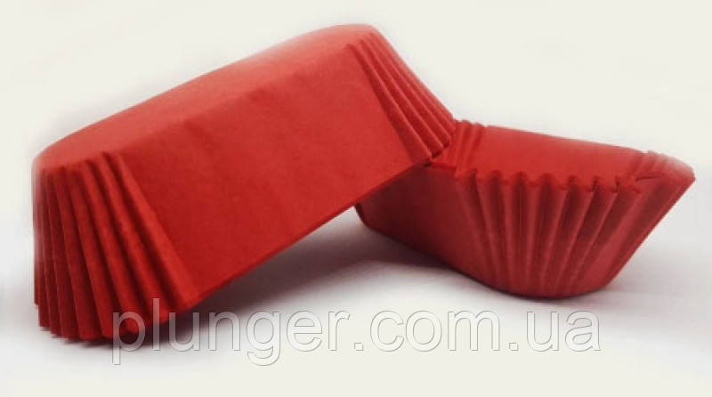 Тарталетка паперова овальна для еклерів, тортиків, тістечок Червона, 80 мм х 35 мм. висота 30 мм